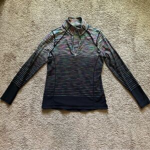 size small Kirkland signature black & rainbow pullover long sleeve active shirt
